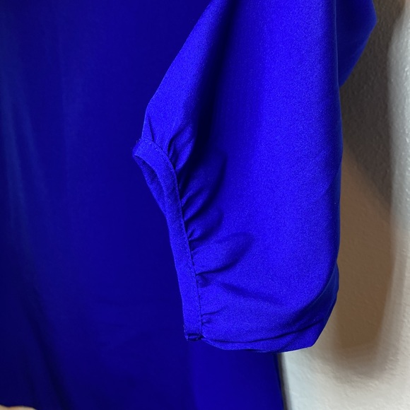Banana Republic | Cobalt Blue ¾ Sleeve Blouse w|keyhole Accent - Picture 4 of 7